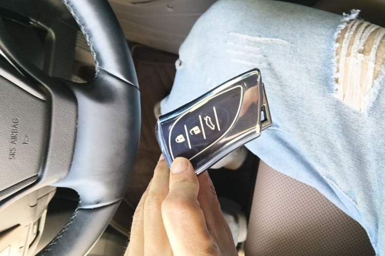 Used Lexus ES 2025 300h Deluxe Edition Vehicle Key