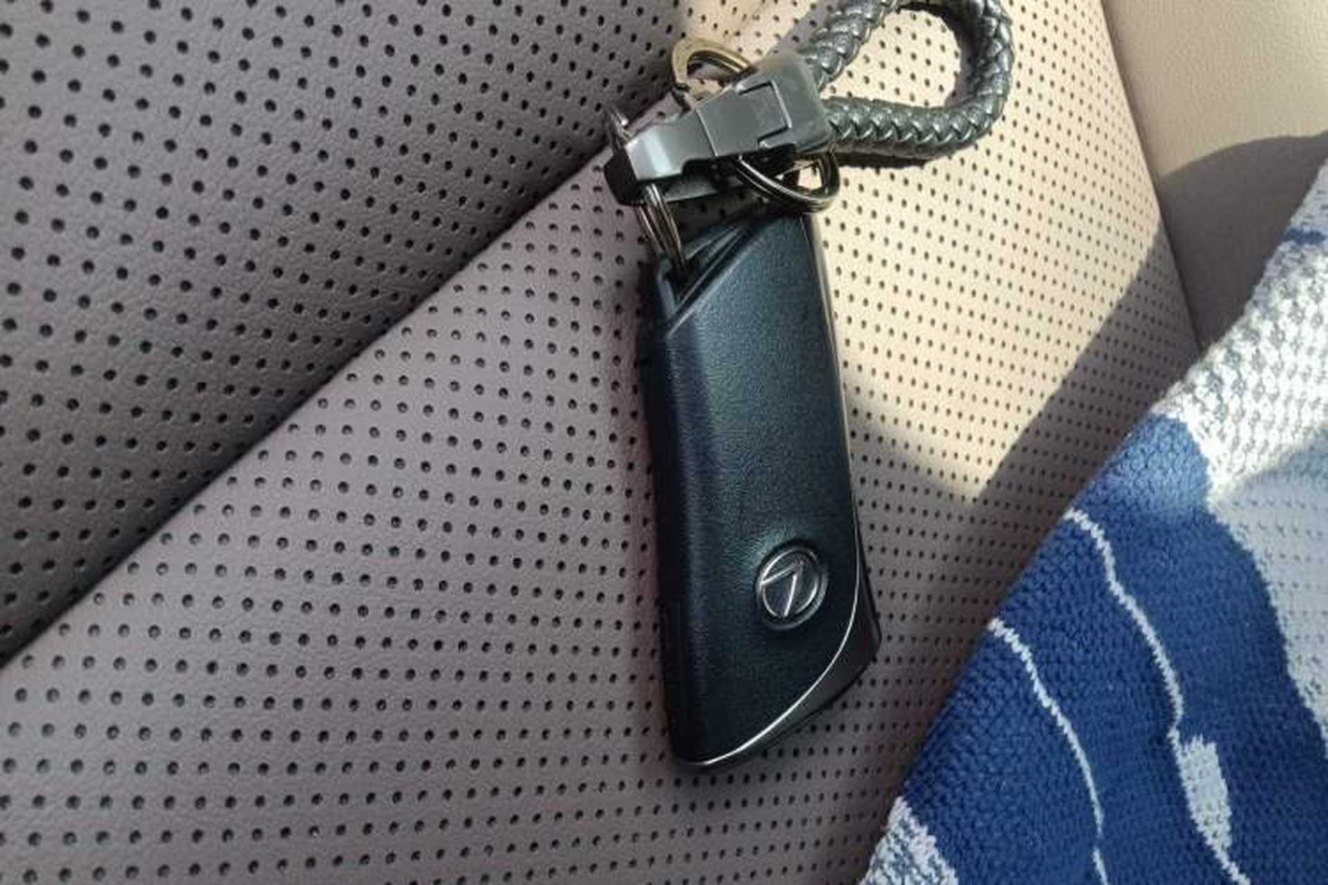 Used Lexus ES 2025 300h Deluxe Edition Vehicle Key