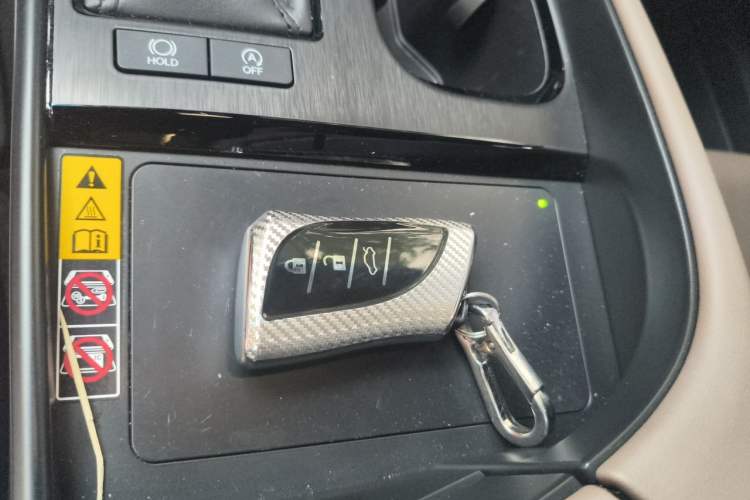 Used Lexus ES 2025 200 Premium Edition Vehicle Key