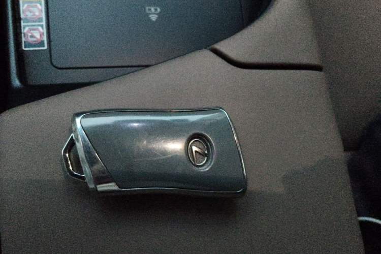Used Lexus ES 2025 200 Premium Edition Vehicle Key
