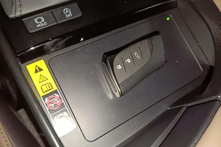 Used Lexus ES 2025 200 Premium Edition Vehicle Key