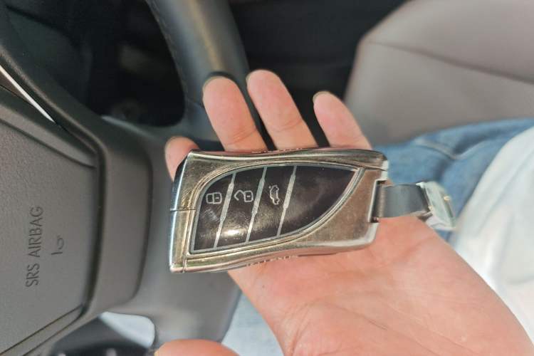 Used Lexus ES 2025 200 Premium Edition Vehicle Key