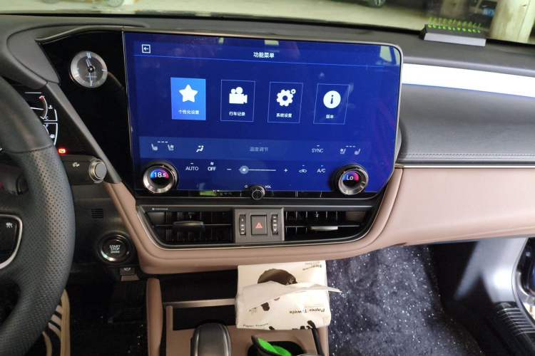 Used Lexus ES 2025 200 Premium Edition Audio And AC Panel