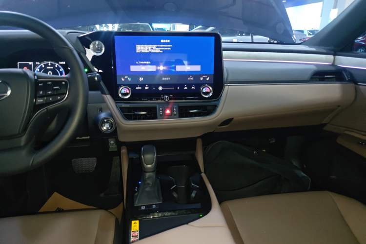 Used Lexus ES 2025 200 Premium Edition Audio And AC Panel