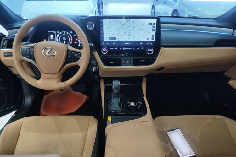 Used Lexus ES 2025 200 Premium Edition Center Console