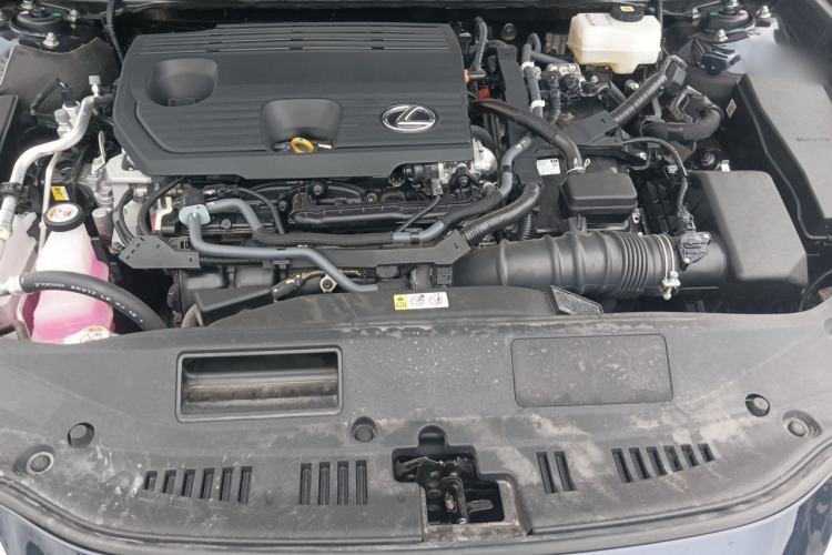 Used Lexus ES 2025 300h Deluxe Edition Engine Bay