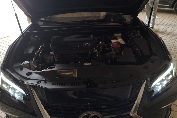 Used Lexus ES 2025 200 Premium Edition Engine Bay