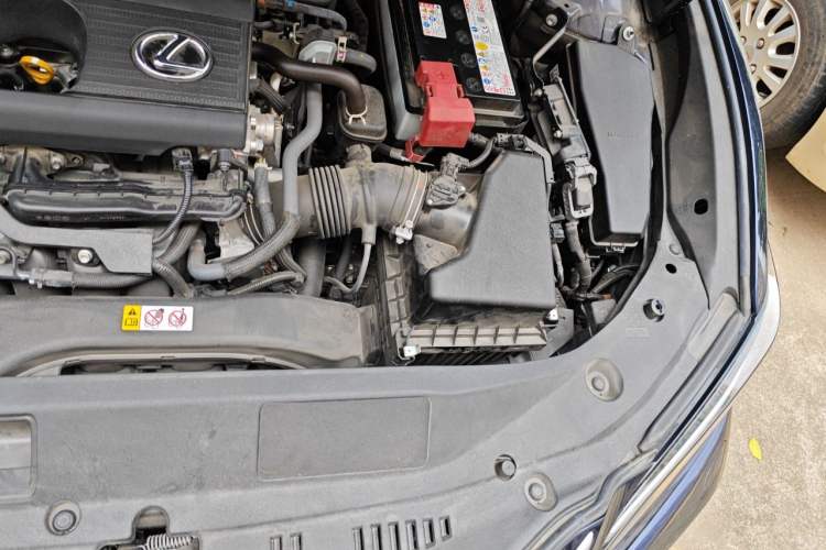 Used Lexus ES 2025 200 Premium Edition Engine Bay Left