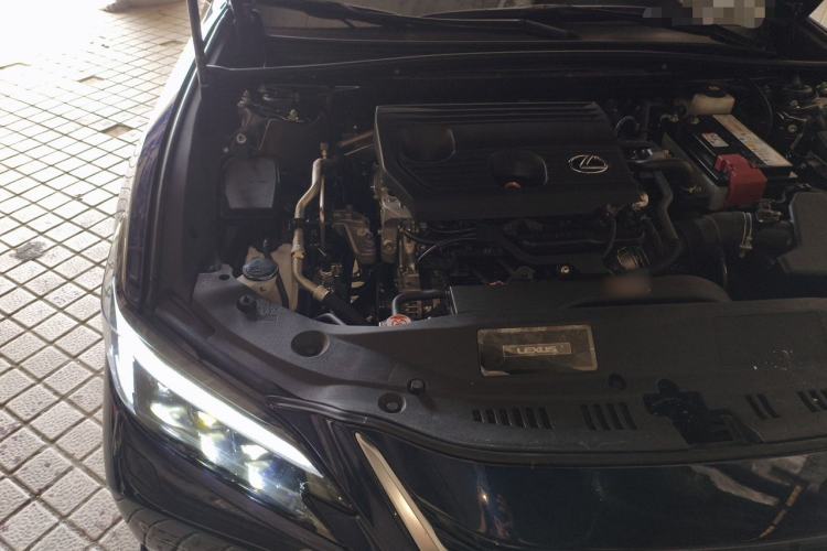 Used Lexus ES 2025 200 Premium Edition Engine Bay Right