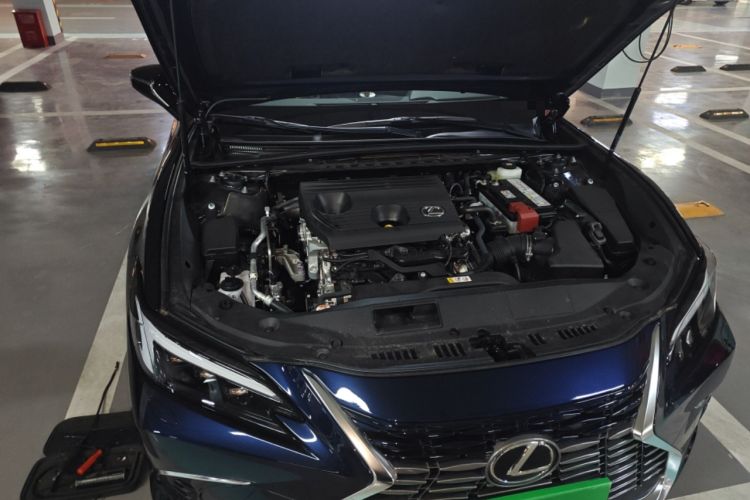 Used Lexus ES 2025 200 Premium Edition Engine Bay Right