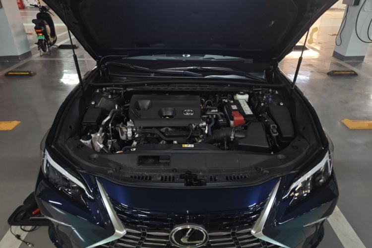 Used Lexus ES 2025 200 Premium Edition Engine Bay