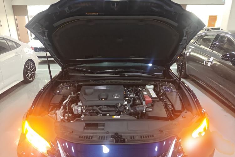 Used Lexus ES 2025 200 Premium Edition Engine Bay