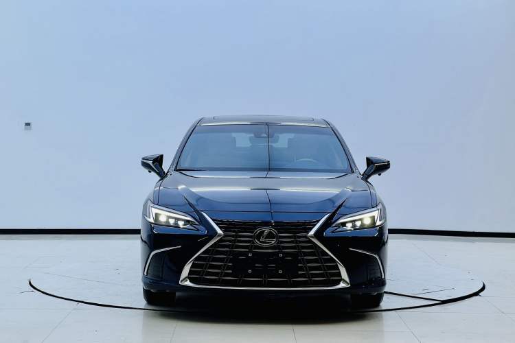 Used Lexus ES 2025 200 Premium Edition Exterior 1