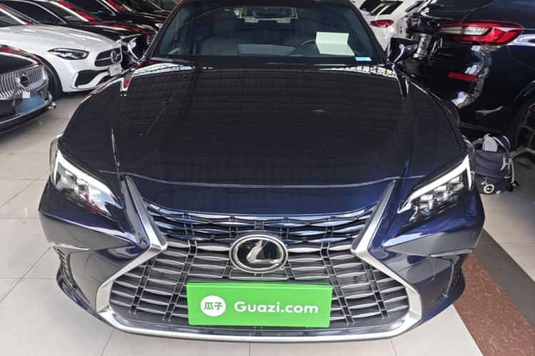 Used Lexus ES 2025 200 Premium Edition Front