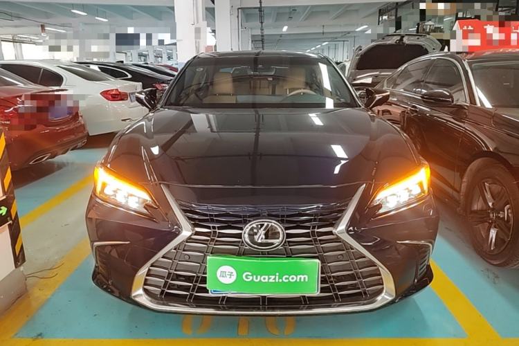 Used Lexus ES 2025 200 Premium Edition Front
