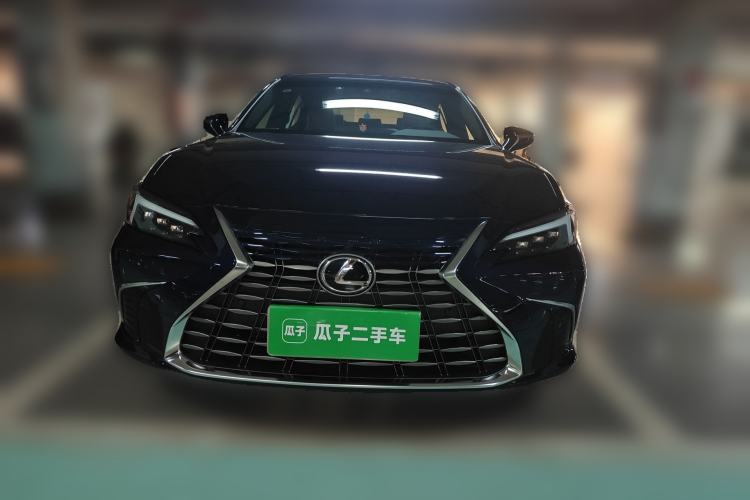 Used Lexus ES 2025 200 Premium Edition Front
