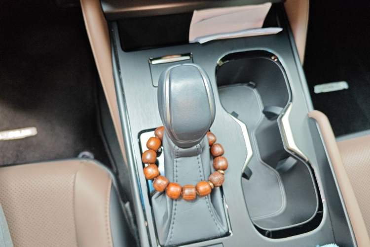 Used Lexus ES 2025 200 Premium Edition Gear Lever