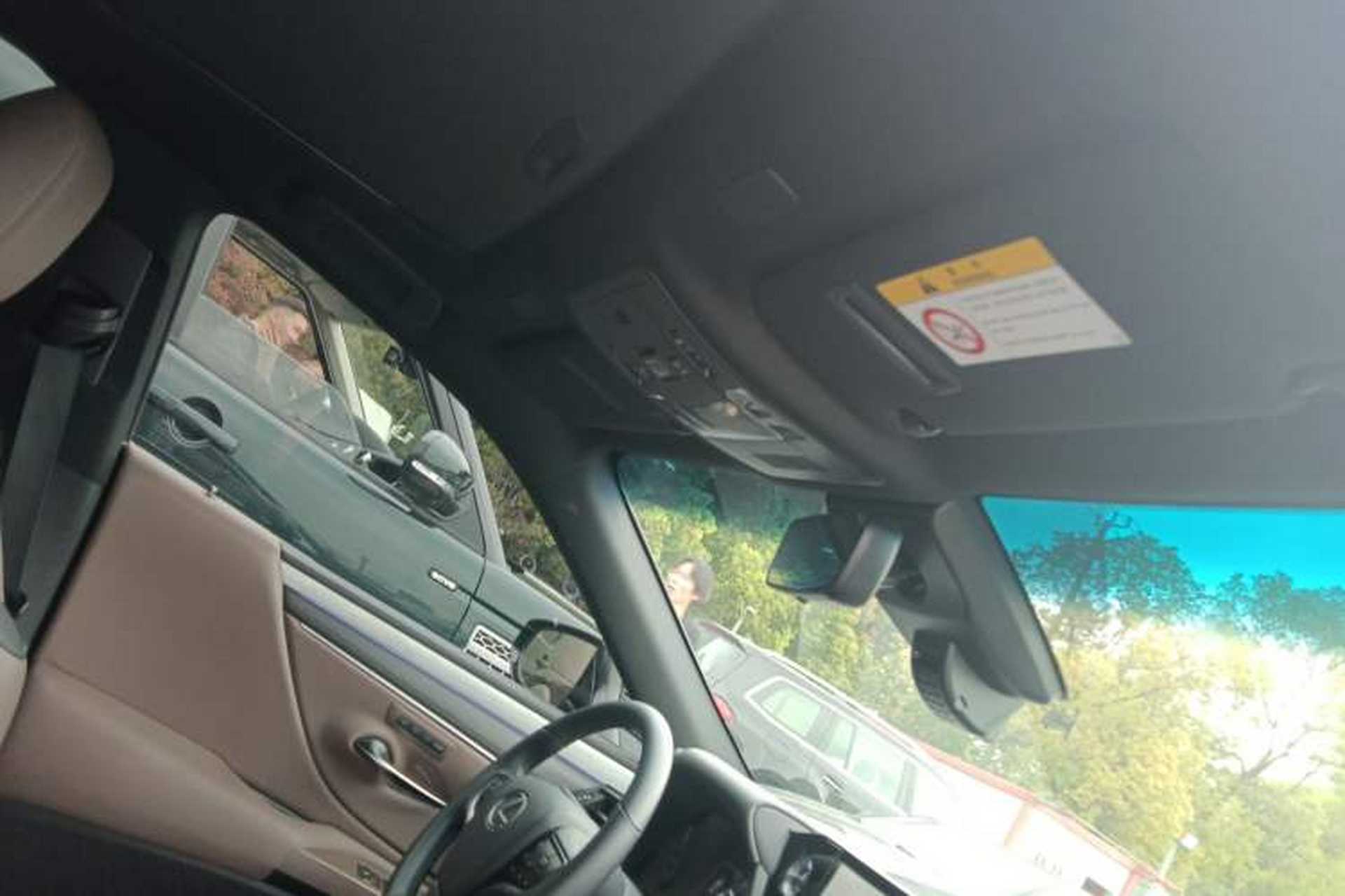 Used Lexus ES 2025 200 Premium Edition Headliner