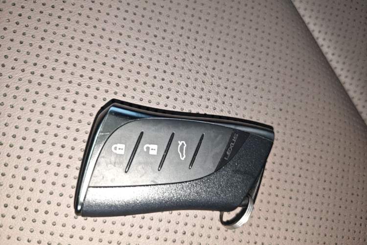 Used Lexus ES 2025 200 Premium Edition Interior 1