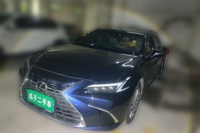 Lexus ES 2025 200 Premium Edition de segunda mano