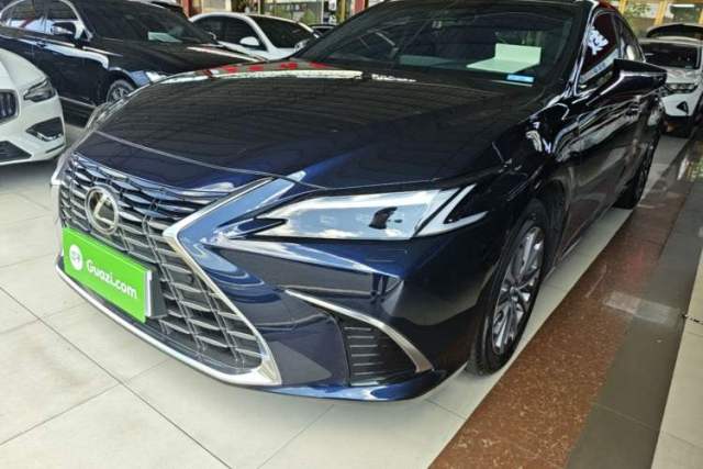 Gebrauchter Lexus ES 2025 200 Premium Edition