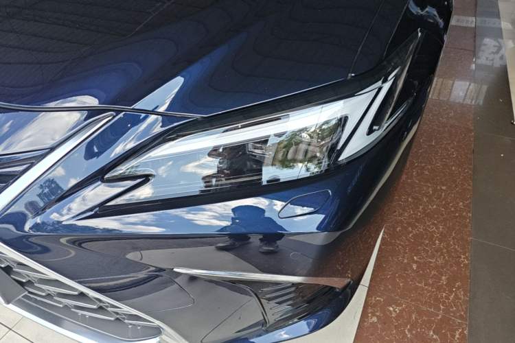 Used Lexus ES 2025 200 Premium Edition Left Front Headlight