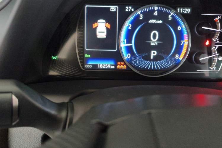 Used Lexus ES 2025 200 Premium Edition Odometer Close Up