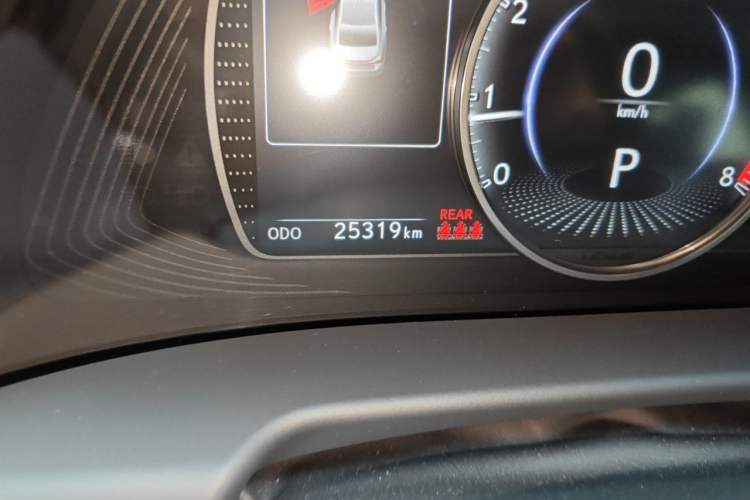 Used Lexus ES 2025 200 Premium Edition Odometer Close Up