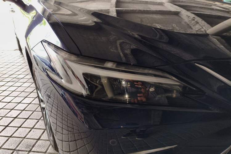 Used Lexus ES 2025 200 Premium Edition Right Front Headlight