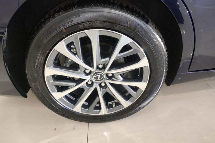 Used Lexus ES 2025 200 Premium Edition Right Rear Wheel Hub