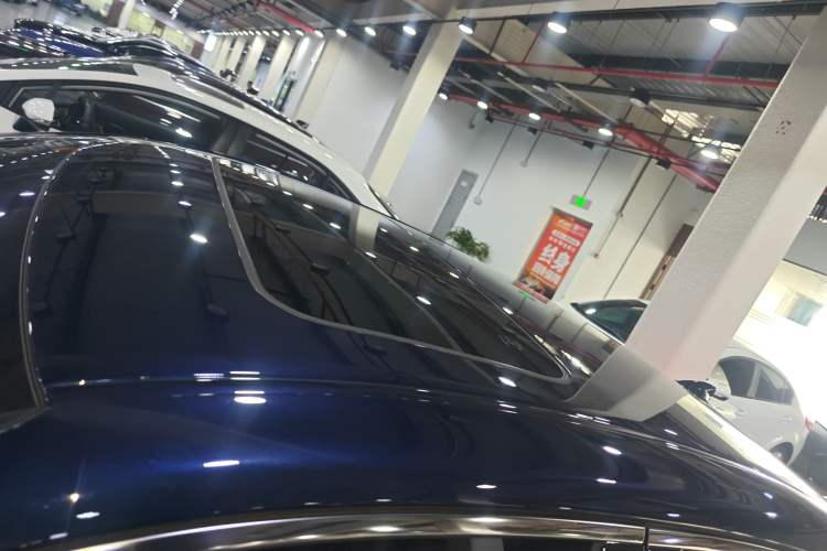 Used Lexus ES 2025 200 Premium Edition Roof