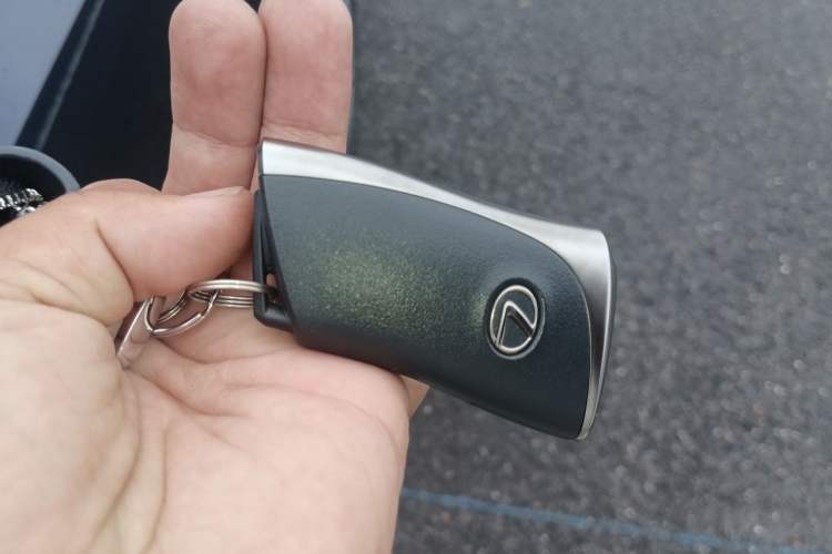 Used Lexus ES 2025 300h Deluxe Edition Vehicle Key
