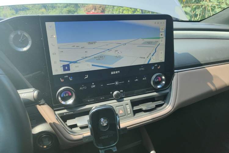 Used Lexus ES 2025 200 Premium Edition Audio And AC Panel