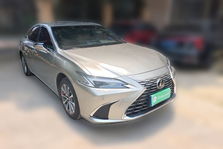 Used Lexus ES 2025 200 Premium Edition Exterior 2
