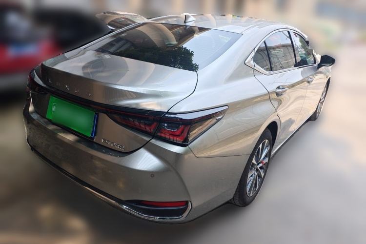 Used Lexus ES 2025 200 Premium Edition Exterior 5