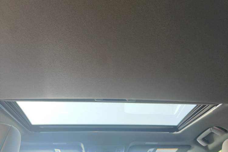 Used Lexus ES 2025 200 Premium Edition Headliner