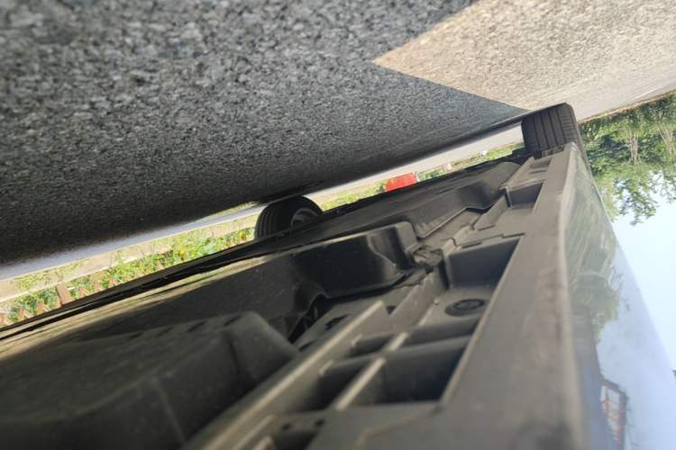 Used Lexus ES 2025 200 Premium Edition Left Side Sill