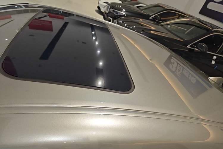 Used Lexus ES 2025 200 Premium Edition Roof