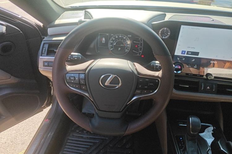 Used Lexus ES 2025 200 Premium Edition Steering Wheel