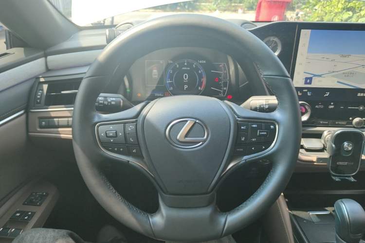 Used Lexus ES 2025 200 Premium Edition Steering Wheel