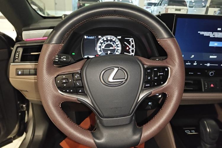 Used Lexus ES 2025 200 Premium Edition Steering Wheel