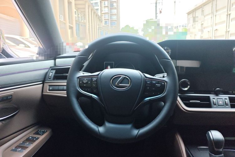 Used Lexus ES 2025 200 Premium Edition Steering Wheel