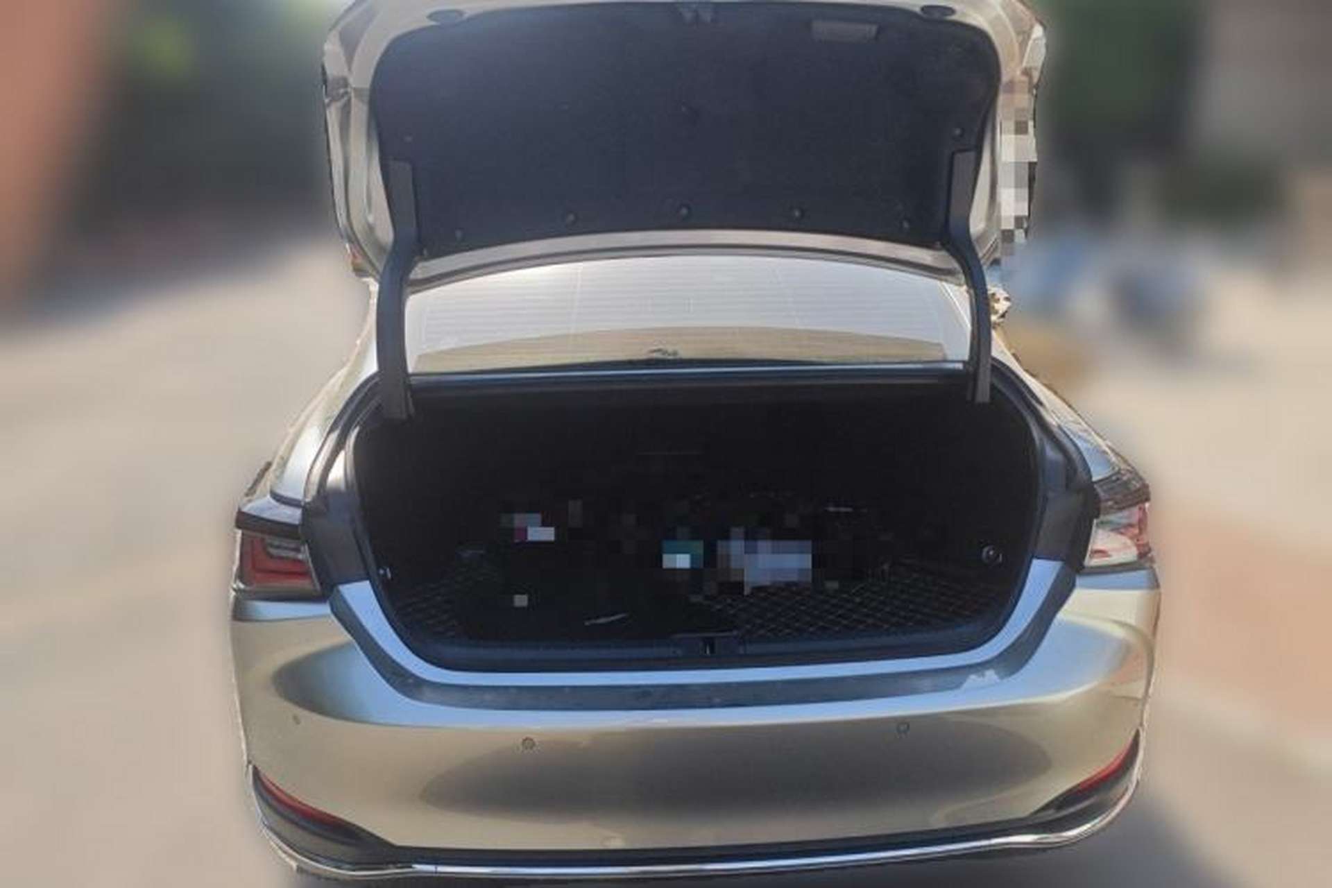 Used Lexus ES 2025 200 Premium Edition Trunk
