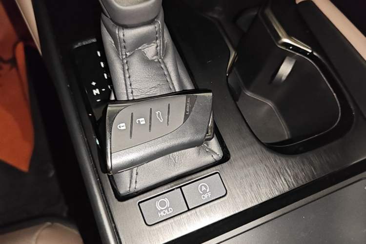 Used Lexus ES 2025 200 Premium Edition Vehicle Key