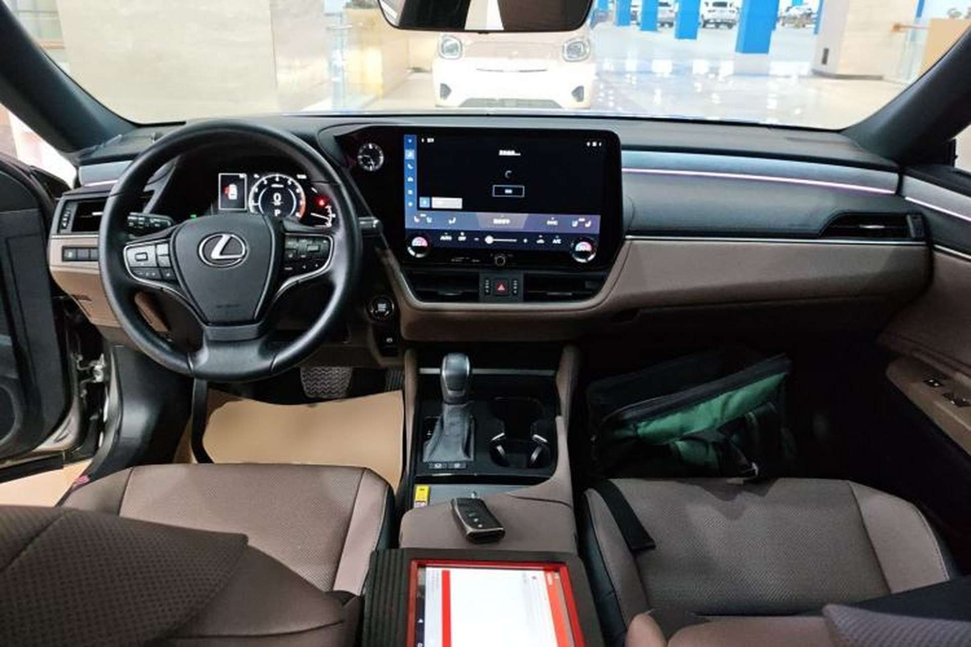 Used Lexus ES 2025 200 Premium Edition Center Console