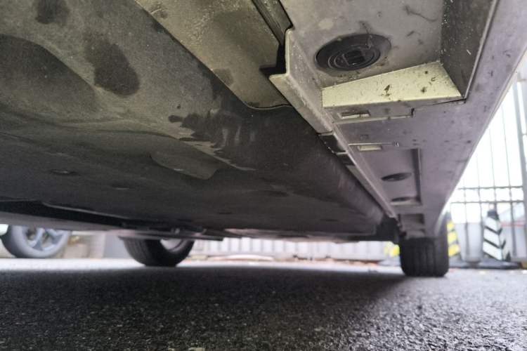 Used Lexus ES 2025 200 Premium Edition Chassis Front Left