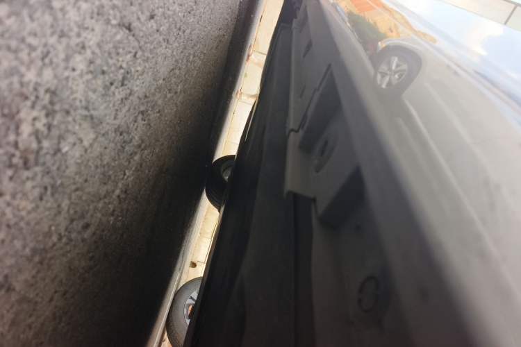 Used Lexus ES 2025 200 Premium Edition Chassis Front Right