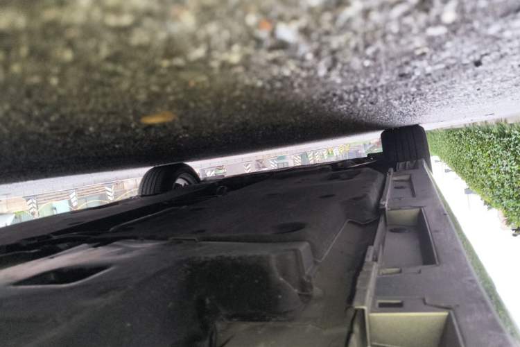 Used Lexus ES 2025 200 Premium Edition Chassis Rear Left