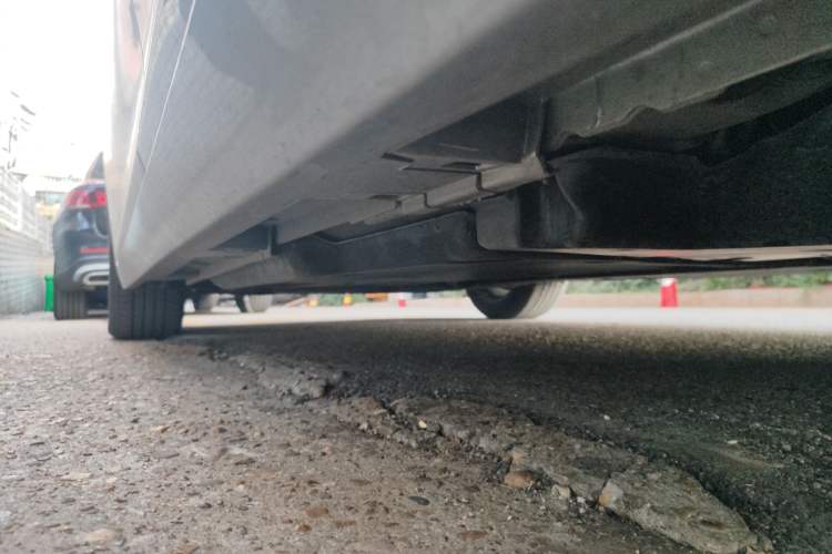 Used Lexus ES 2025 200 Premium Edition Chassis Rear Left