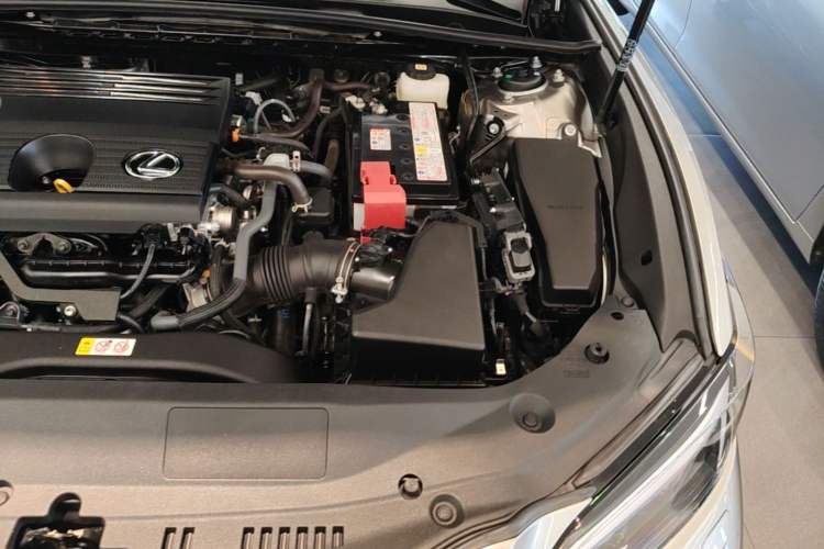 Used Lexus ES 2025 200 Premium Edition Engine Bay Left